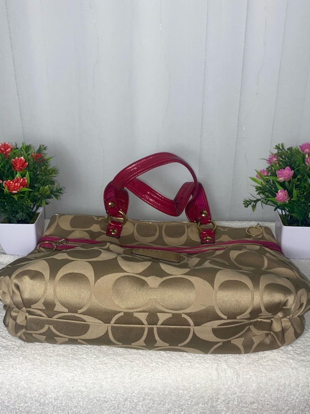 GUC Coach Poppy Daisy Sig Tote - Picture 4 of 9